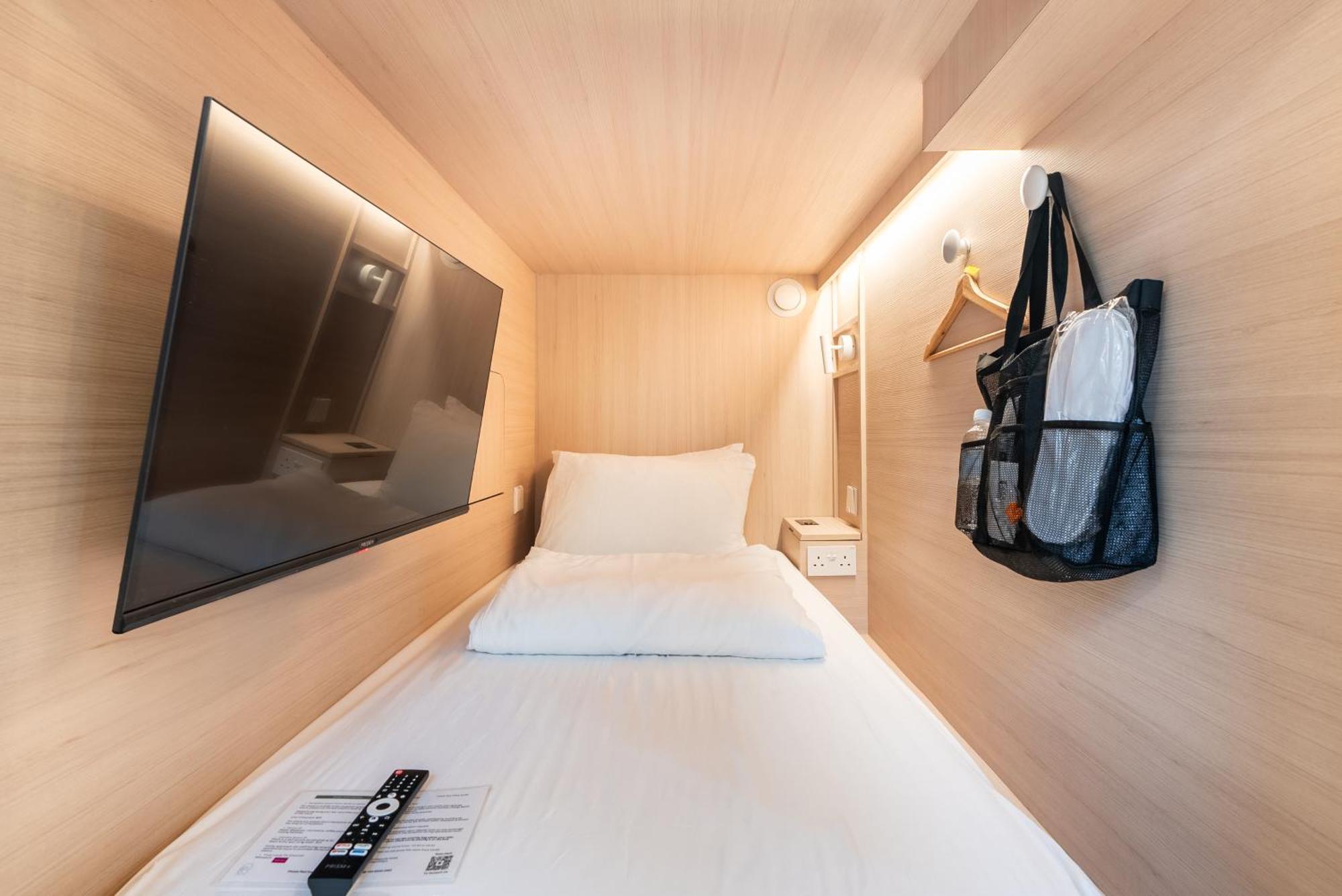 Jyu Capsule Hotel Сингапур Стая снимка